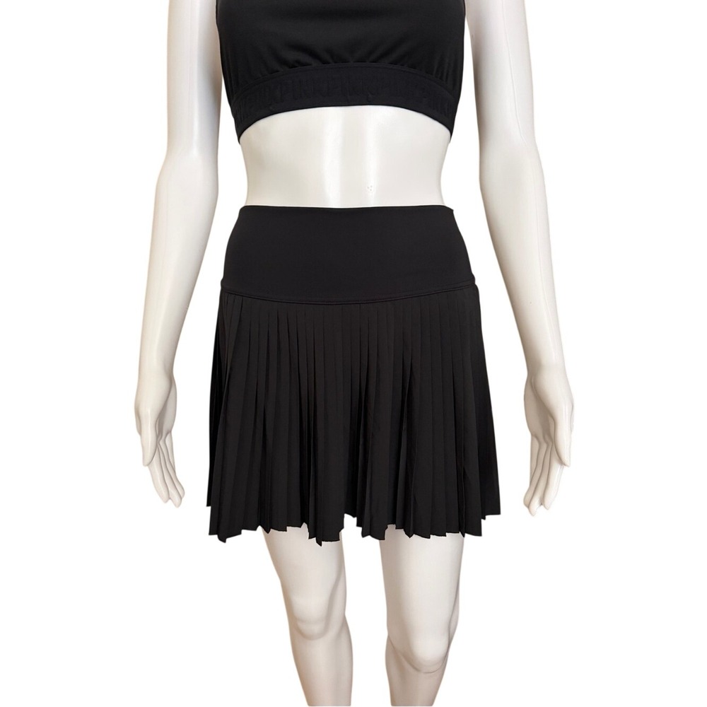 Santiny Black Pleated Athletic Skirt With Built in Shorts Size Small